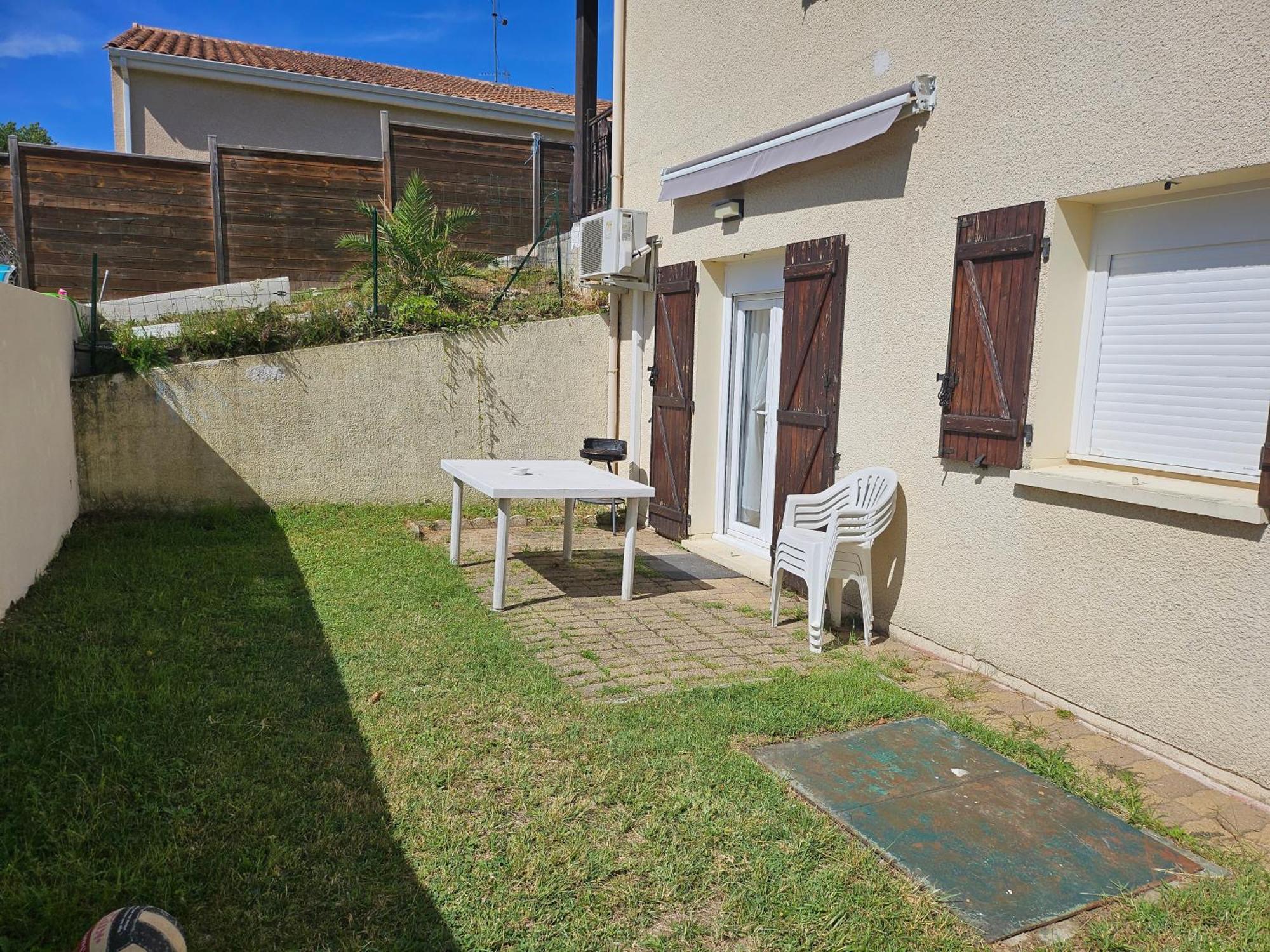 Dependance 4 Personnes Apartment Saint-Loubes
